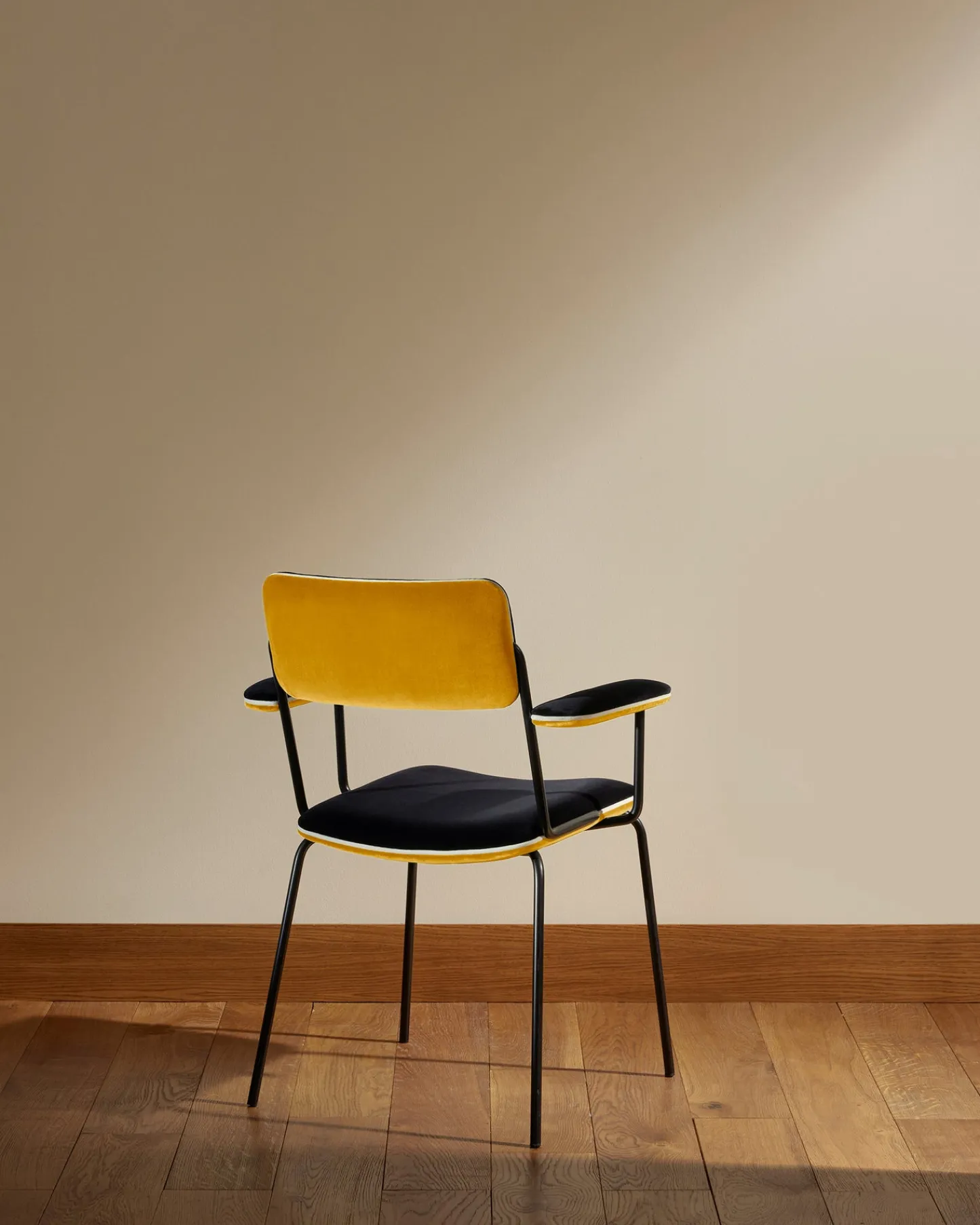 Chaises>Maison Sarah Lavoine Chaise accoudoirs Double Jeu - Ocre